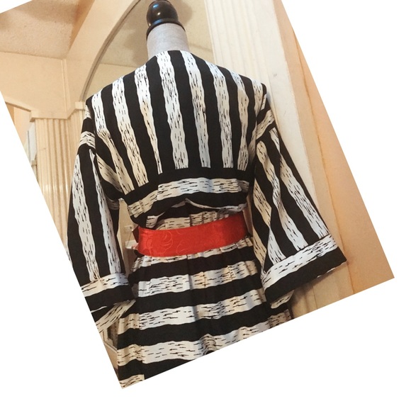 ♥️Vintage Lady Carol Half Kimono Sleeve Dress M♥️ - Picture 3 of 8